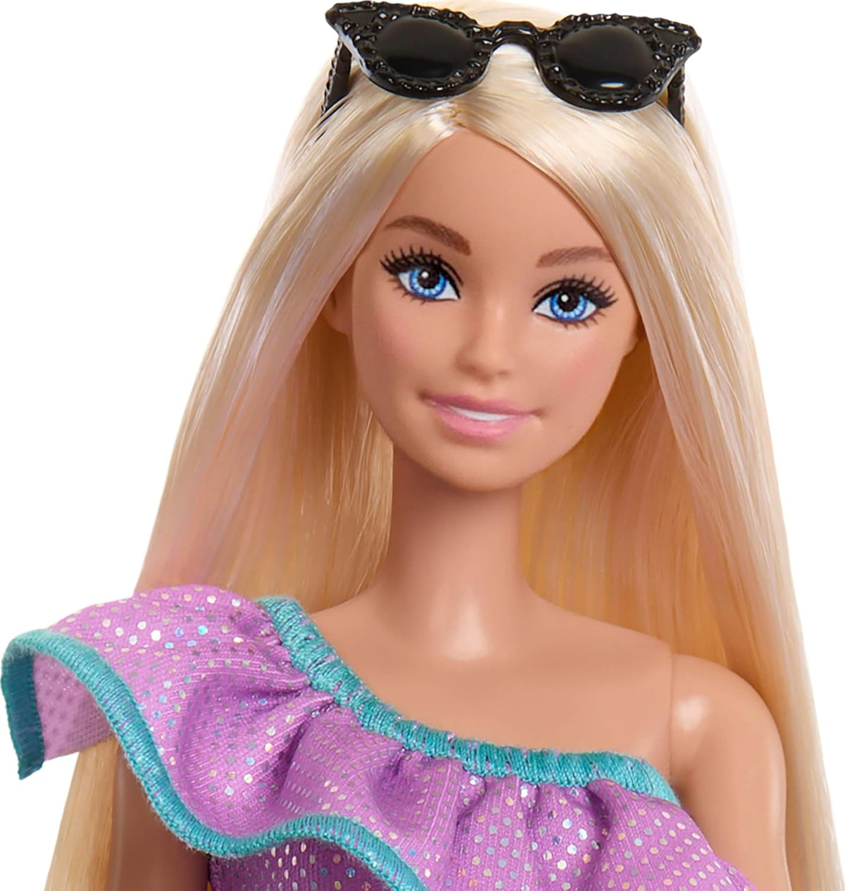 Barbie Blond Hair Doll with 3 Party-Themed Mix-and-Match Outfits Including Dresses, Purses and Heels for Ages 3 Years & Up